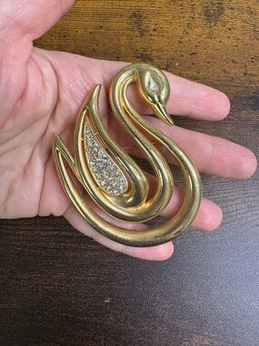 Gold Swan Brooch with Clear Crystal Wing Accent Vintage Lady Remington LR